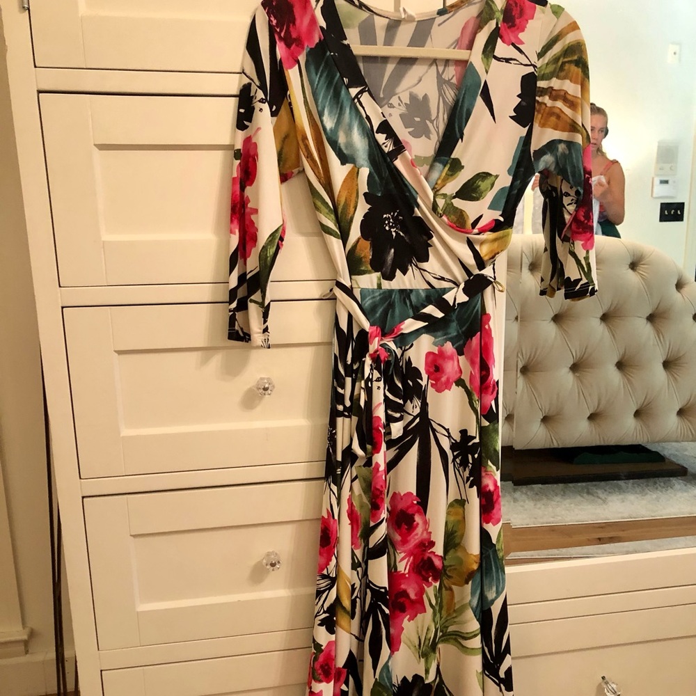 Pink Blush Maternity & Nursing Floral Maxi Dress with Sash, size M/L